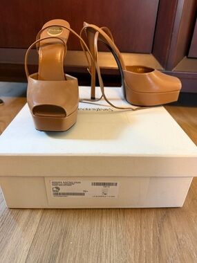 Saint Laurent La Scandale platforms Heels